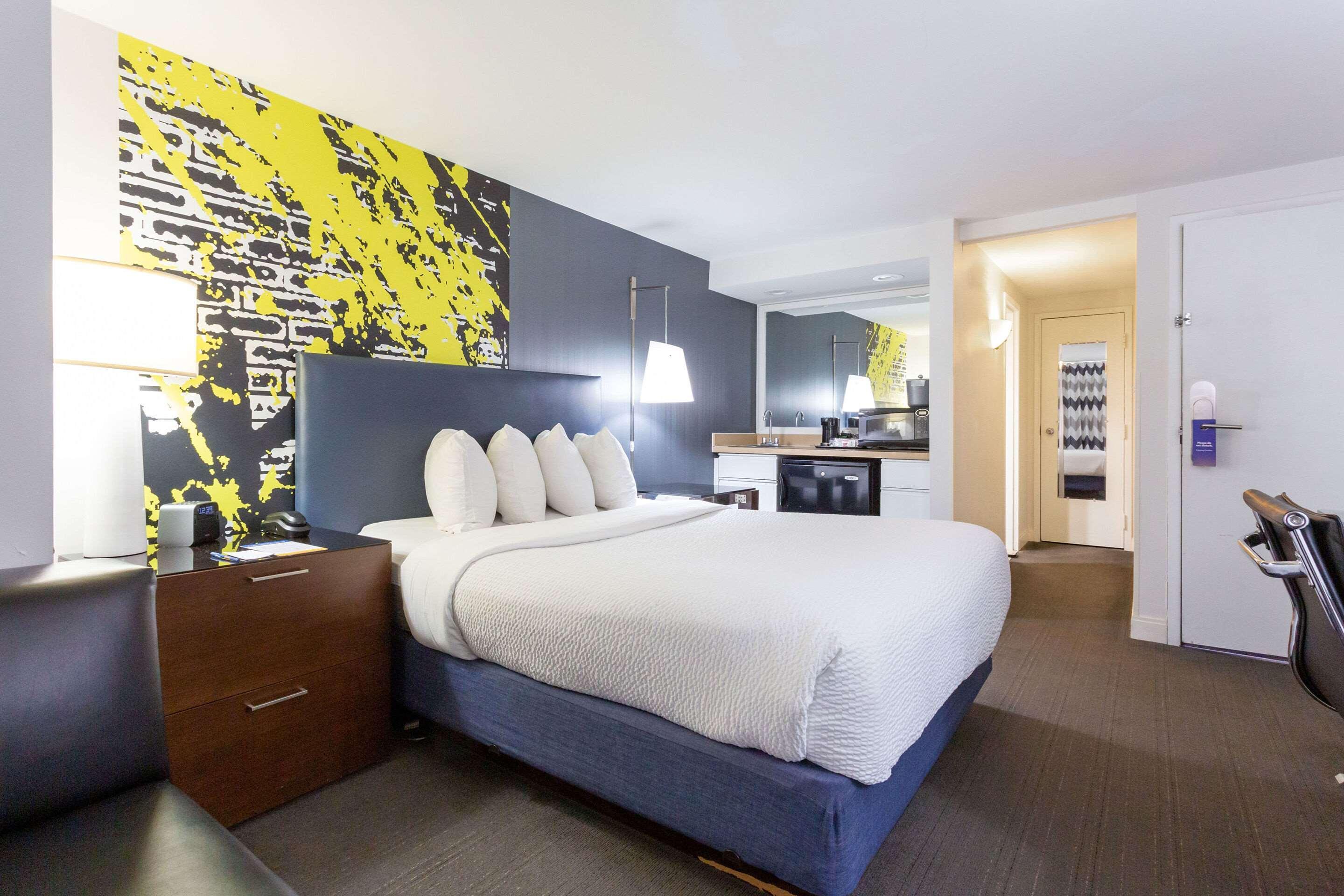 Comfort Inn & Suites Baltimore Inner Harbor Exteriér fotografie